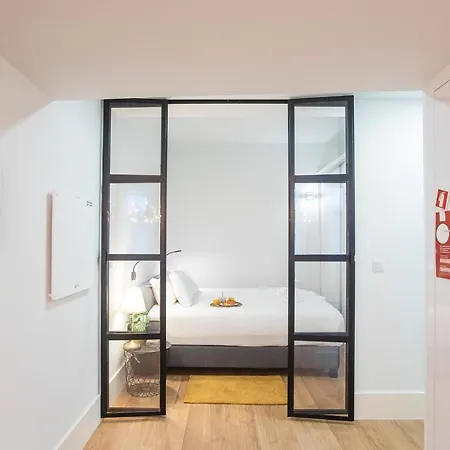 Elegant & Bright Flat By Lovelystay Porto Exterior photo