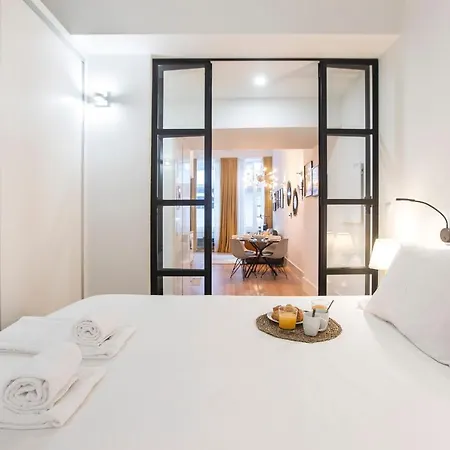Elegant & Bright Flat By Lovelystay Porto Exterior photo